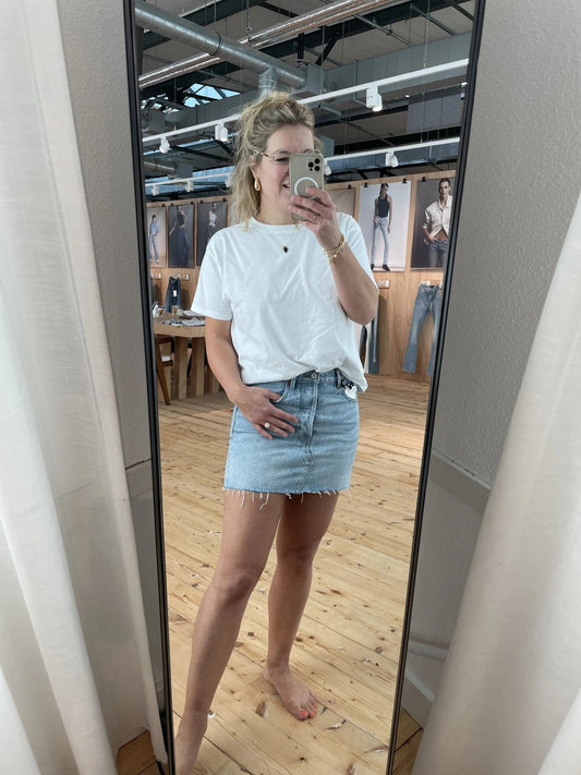 Faldas de moda azul claro